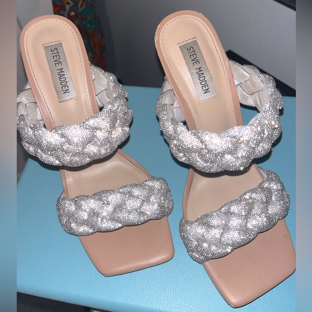 Steve Madden Kenley Rhinestone Heel Size 9.5